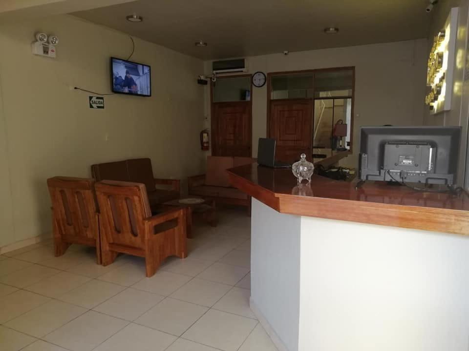 Tarapoto Hostal *** Hotel อีกีโตส ภายนอก รูปภาพ